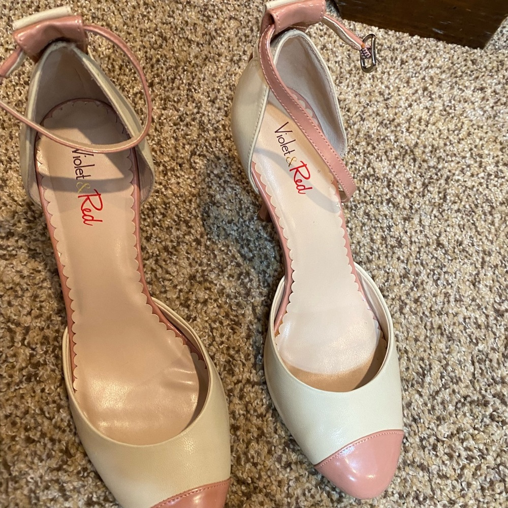 Violet & Sam dress shoes with ankle clasp